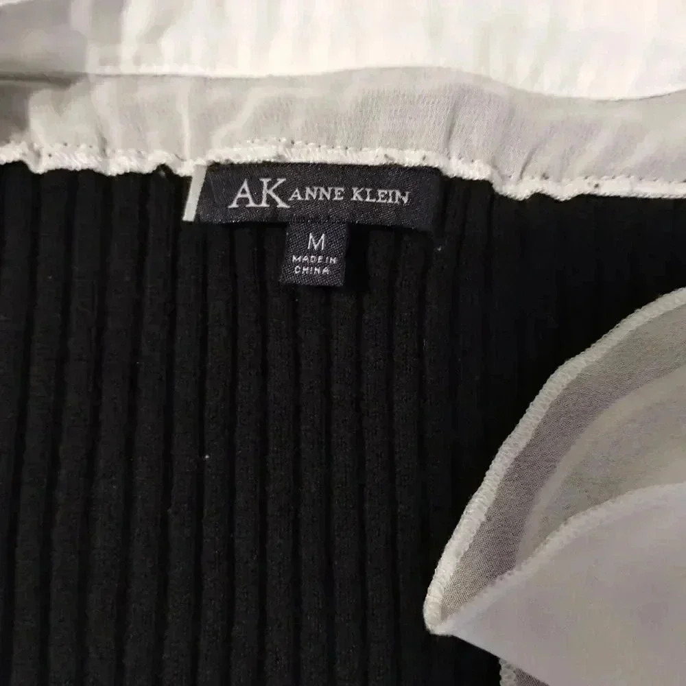 Anne Klein stretch blouse - Picture 4 of 4